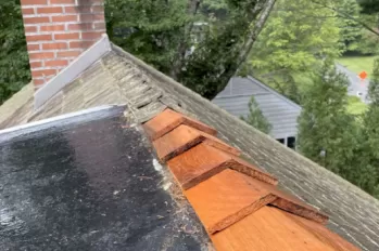 Repair crown of a cedar roof